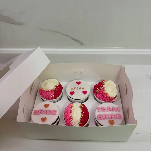 Bride cupcakelerimiz – Bride to Be Cupcake Kutusu, Umay Patisserie İzmir